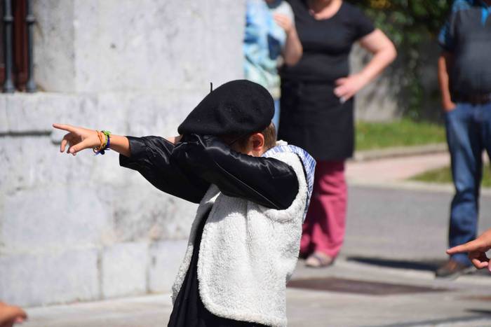 Orendain festak dantza emana 23 1534332836217