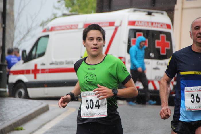 Aitziber Ibarbia eta Julen L 45 1493553978602