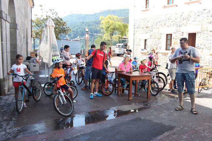 Alkizan txirrindulari laster 12 1536411561567