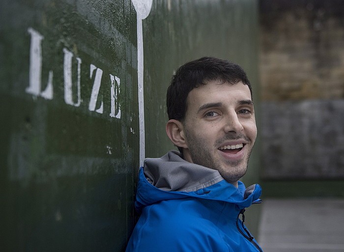 «Estiloa DNA bezalakoa da; nirea ausarta izatea da, eta ez dut aldatuko»