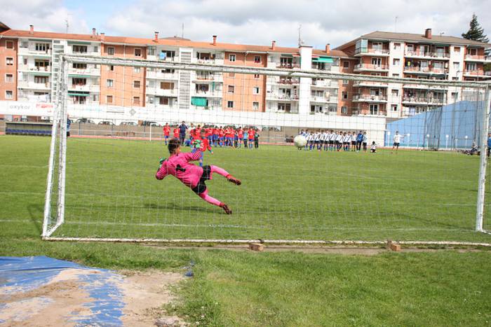 V. Urtzi Gurrutxagaren Oroim 14 1529170839907