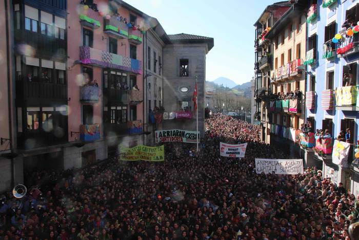 Txupinazoa balkoiko begirada 60 1582215787820