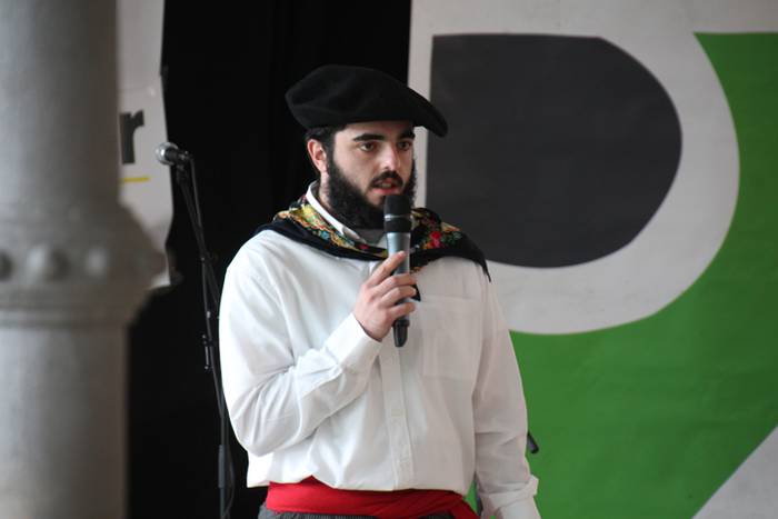 Sueltoan dabiltza 45 1521910016394