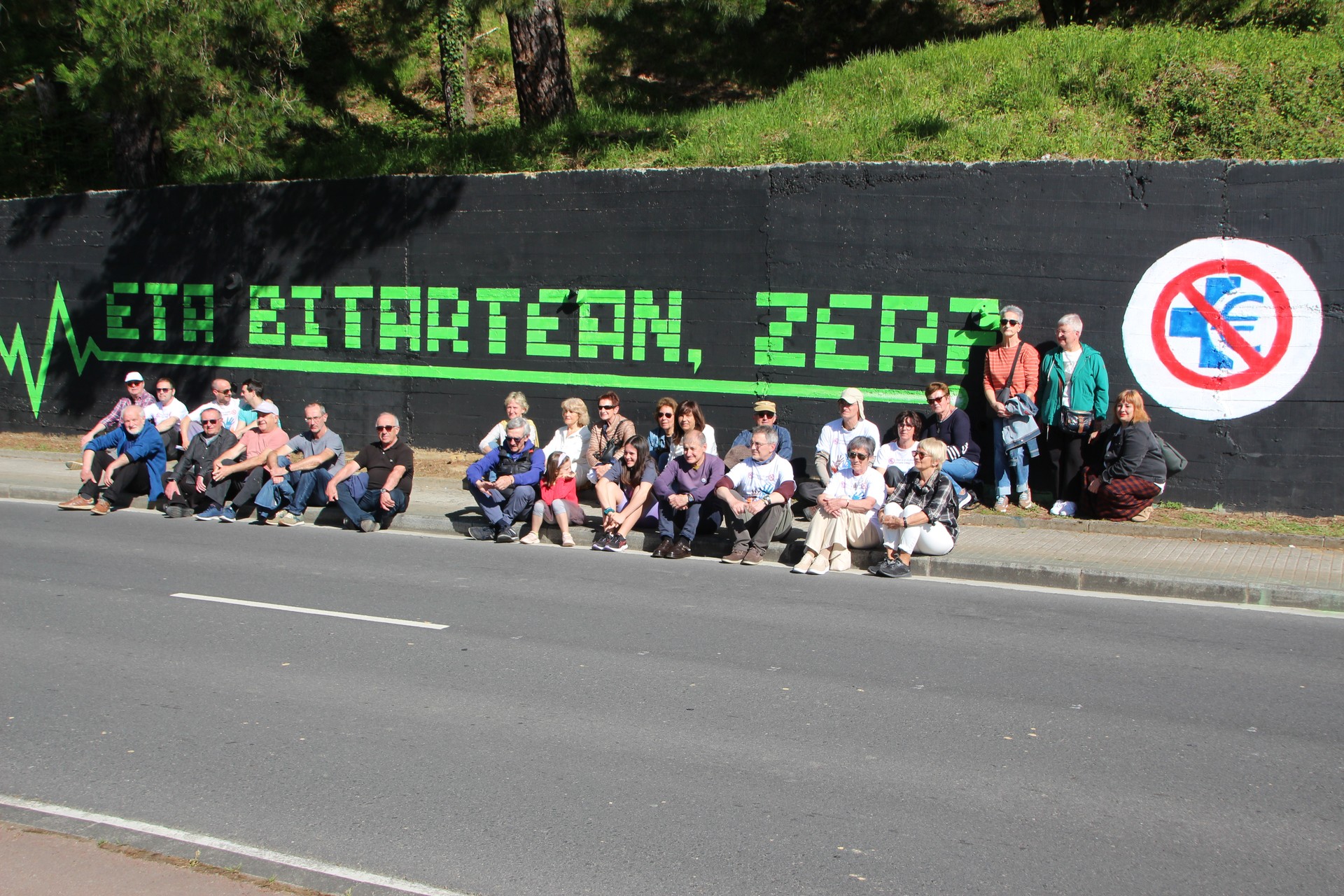 «Eta bitartean, zer?»