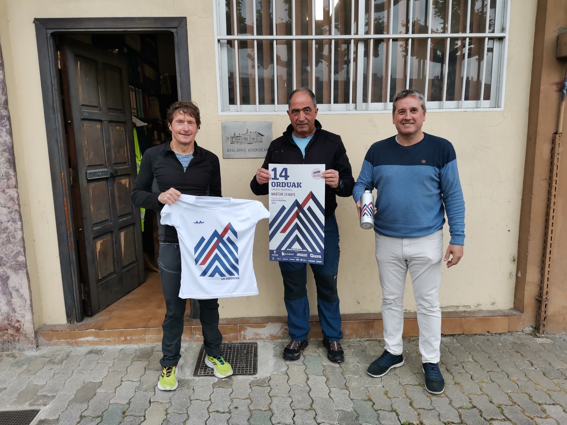 XIV Orduetako materiala banatzen hasiko dira bihar parte hartzaileei