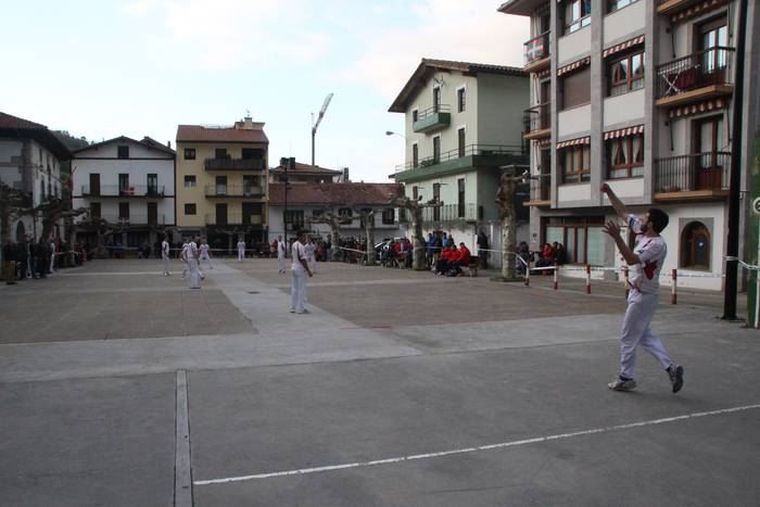 Bote luzea Amezketan 21 1459595204133