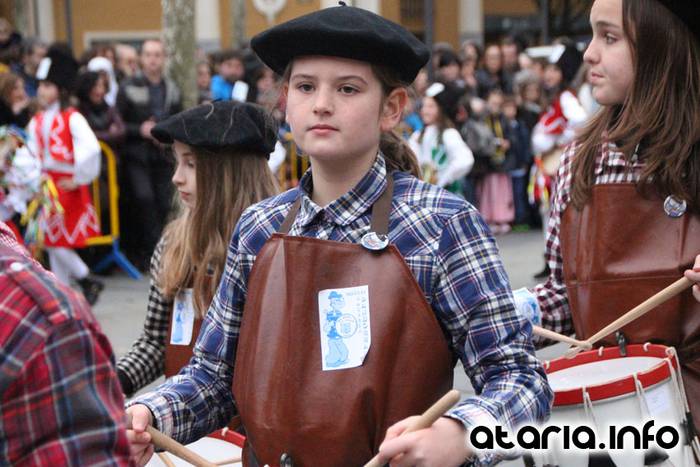 Zaldunita bezperako haur danborrada 137 1454785379566