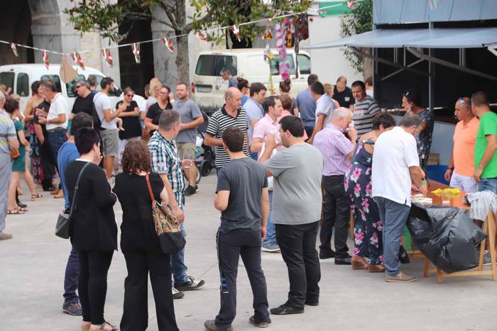 Txakolina eta sardinak, fest 10 1536498226069