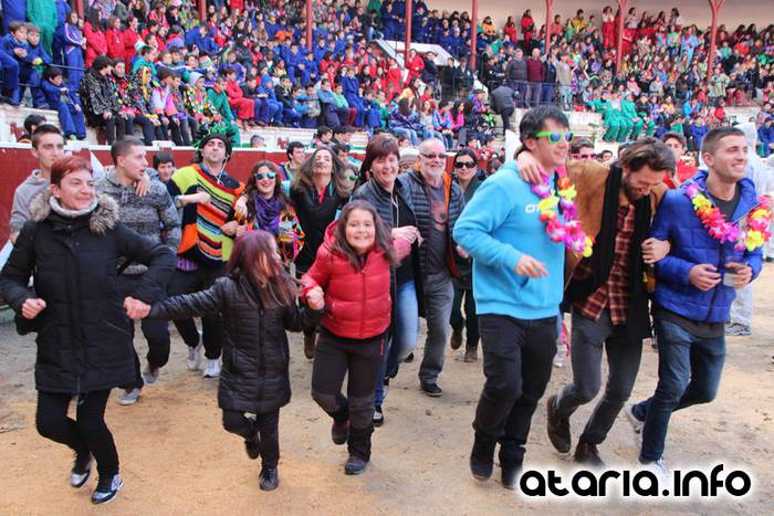 ostegun gizena 2016 zezen plaza 46 1454608273623