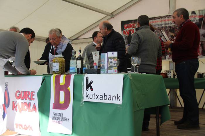 Babarrun platerkada onena, D 41 1511112936007