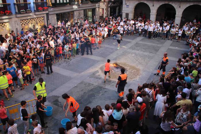 Tolosako Sanjoanak su txikia 52 1529778733682