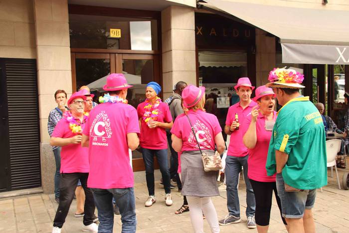 Kalean gora eta behera, kuad 2 1564506784837