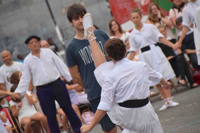 soka dantza santioak villabo 54 1532544387860