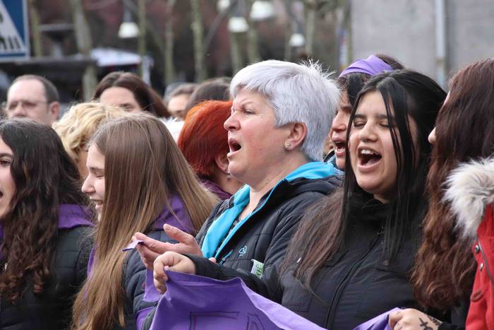 Inoizko mobilizaziorik jende 18 1552060326565