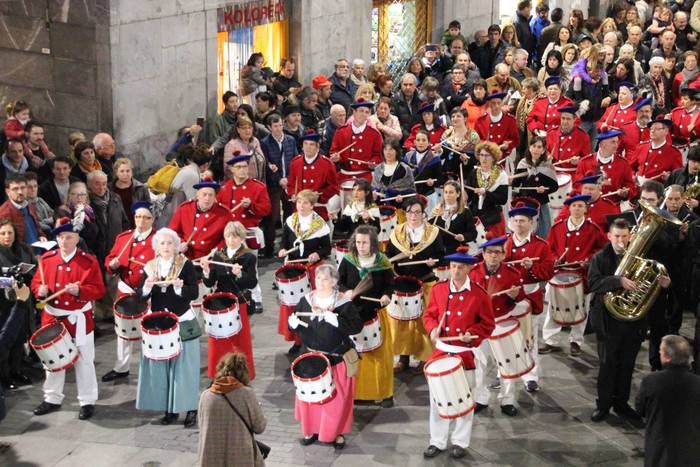 Danbor hotsen eguna 44 1582405370354