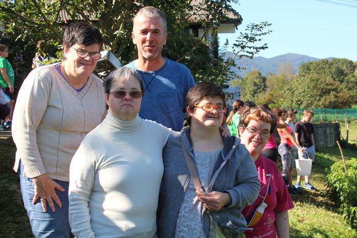 Ibarrako piperrak biltzen 20 13 1506520899330