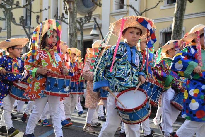 Danbor hotsak, txikienen esk 32 1551547782205