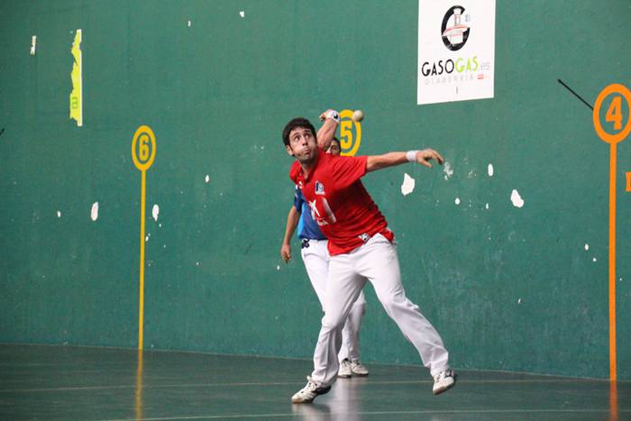 Herriko semea bultzatzen 26 1472060828932