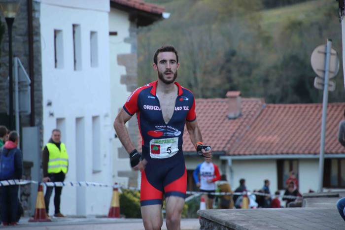 Alexander Ordeñana eta Zuriñ 87 1543079311564