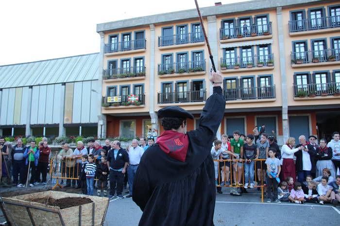 Gazteak nagusi, ximaurra gar 32 1507490603021