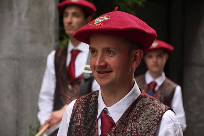 Lizarrez apaindutako kaleeta 151 1498312019397