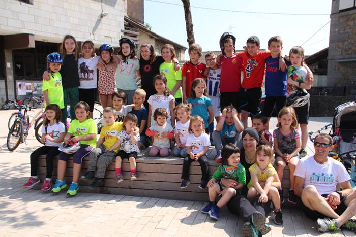 Bizikletan eta korrika ibili 22 1526819707119