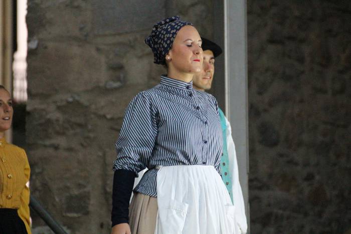 Irurako festak 2015 buruhandiak 51 1443465703510