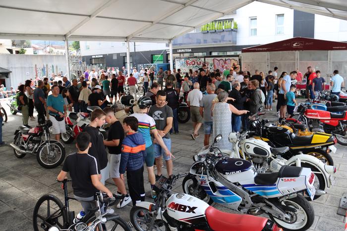 IV. Zizurkilgo Kotxe eta Moto Klasikoen Topaketa