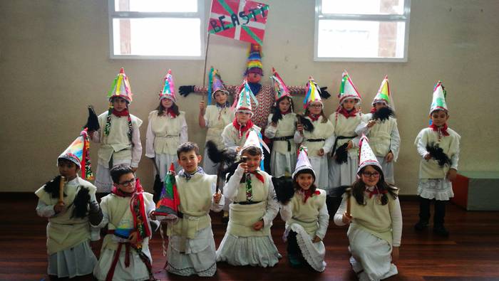 Hotzari aurre egiteko, dantz 32 1517596280081