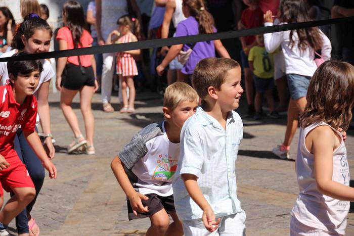 Tripa beteta, dantzan pasa d 106 1563205374750