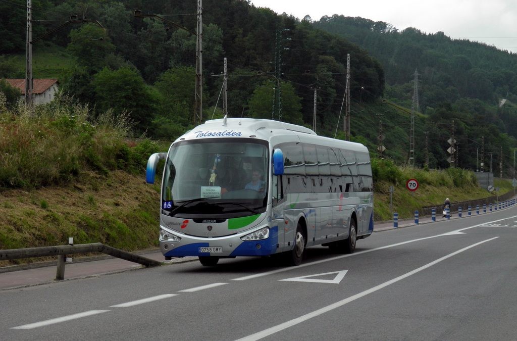 Lekuz aldatu dituzte Tolosatik Alegialderako autobusen geralekuak