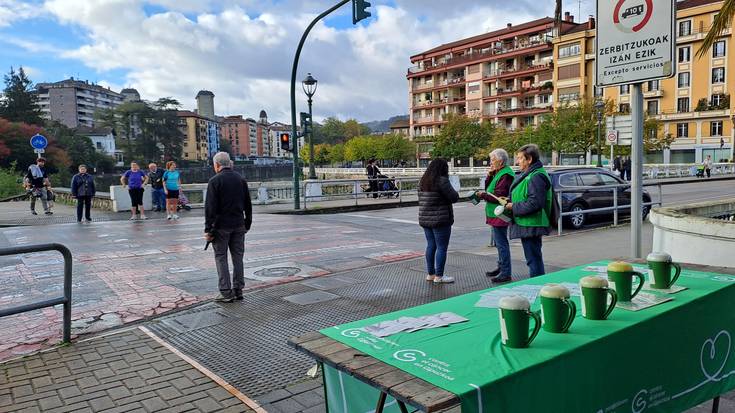Minbiziaren Aurka Gipuzkoan elkarteak eskerrak eman dizkie tolosarrei