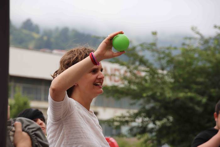 Malabareak eta akrobaziak na 14 1562507113824