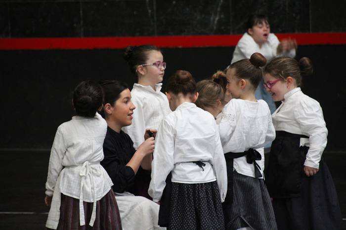 Bukalaik dantzari txikiz bet 16 1525522030961