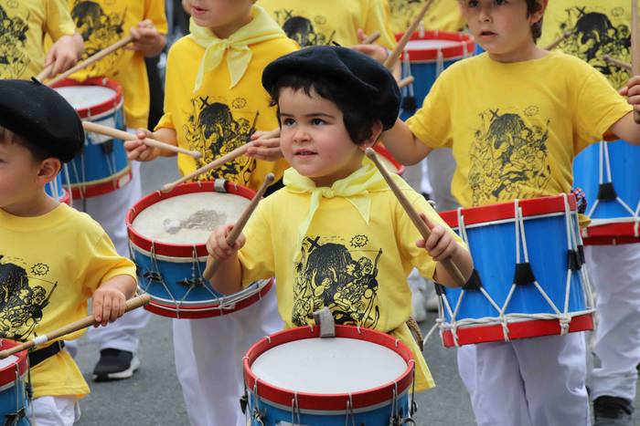 Danbor hotsek hartu dute Ama 22 1562504172483