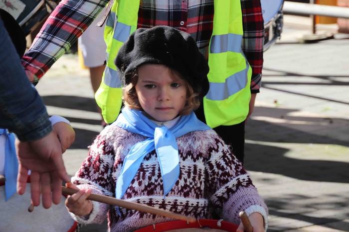 Danbor hotsek esnatu dute au 11 1572095550284