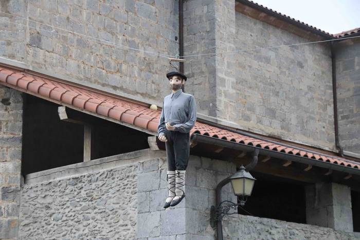 Suziria lehertuta, lau festa 20 1564684257143