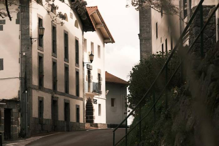 Herri batzarra egingo dute ostiralean