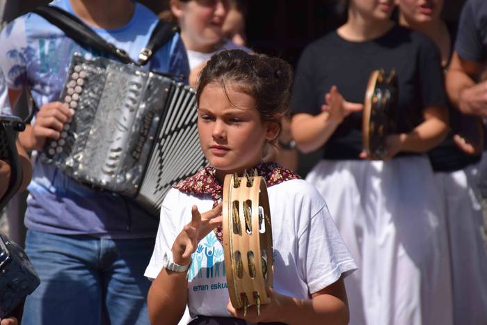 Orendain festak dantza emana 60 1534333571868