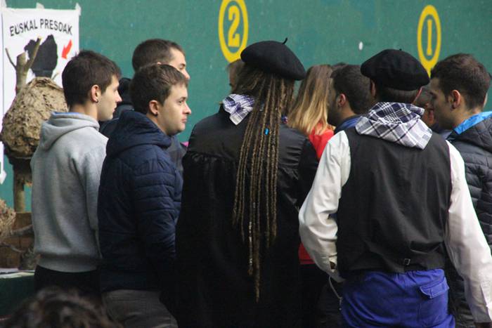 Larrunarri dotore jantzi dut 39 1509894177930