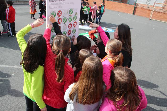 Birziklatu tentuz eta zentzuz kanpaina 16 1456861626186