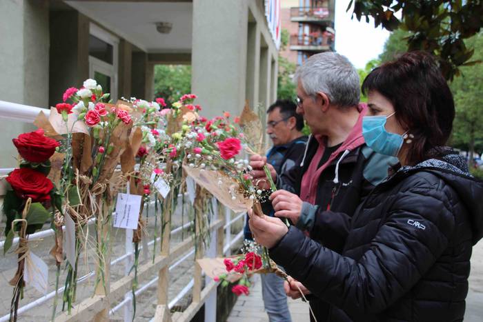 Esker hitzak, loreekin 13 1592050821028