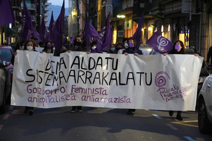 Emakumeek eskualdeko kaleak  31 1615231243263