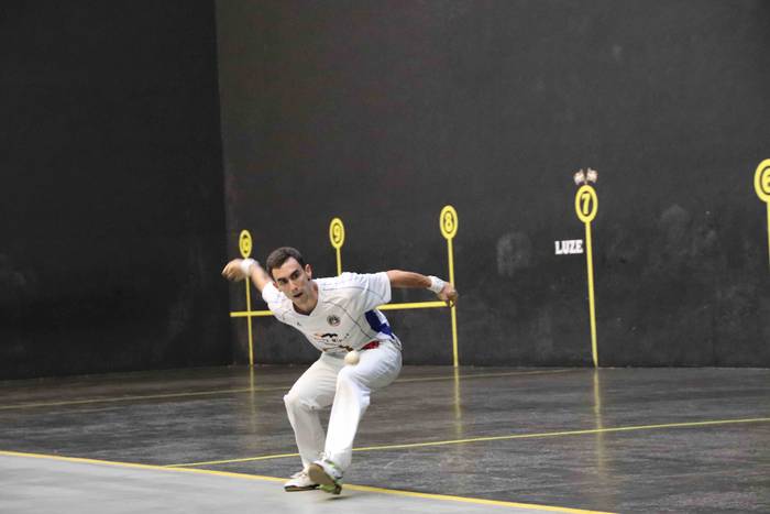 Zubizarretari jantzi dio txa 37 1568573504259