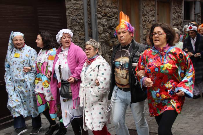 Dianak esnatu du Zaldunita 67 1551613111363