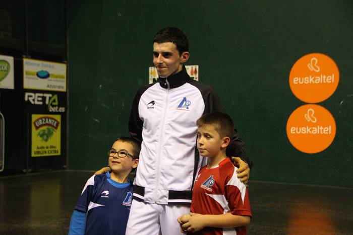 Altuna-Artola ligaxkako lehen partida 143 1445033164086