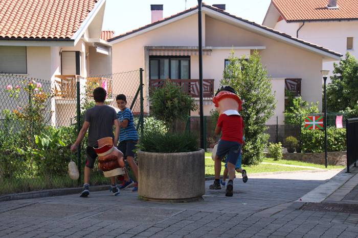 ADUNAKO JAIAK 2017. TXUPINAZ 33 1502544768268