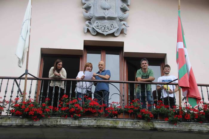 Suziria lehertuta, lau festa 1 1564684243244