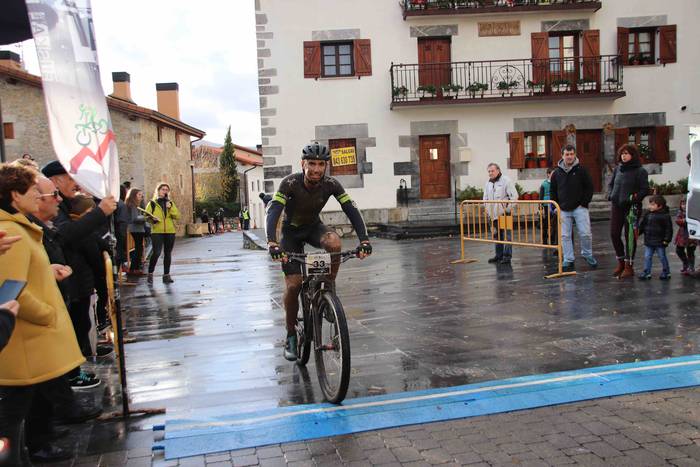 Eneko Gurrutxaga, Adunan ira 15 1574532558536