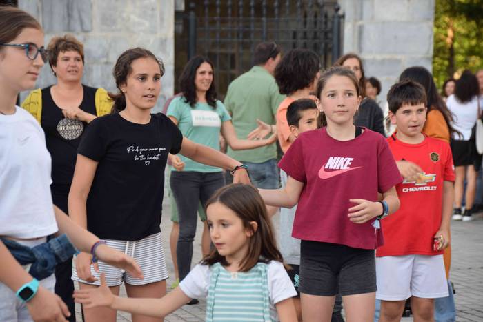 Kilometroetako bideokliparen 7 1653765212861